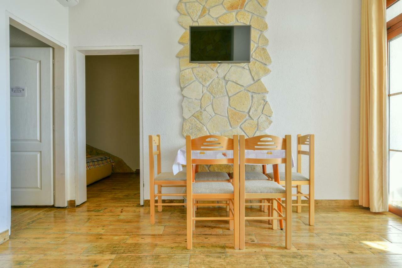 Pataki Guesthouse Petrovac Dış mekan fotoğraf