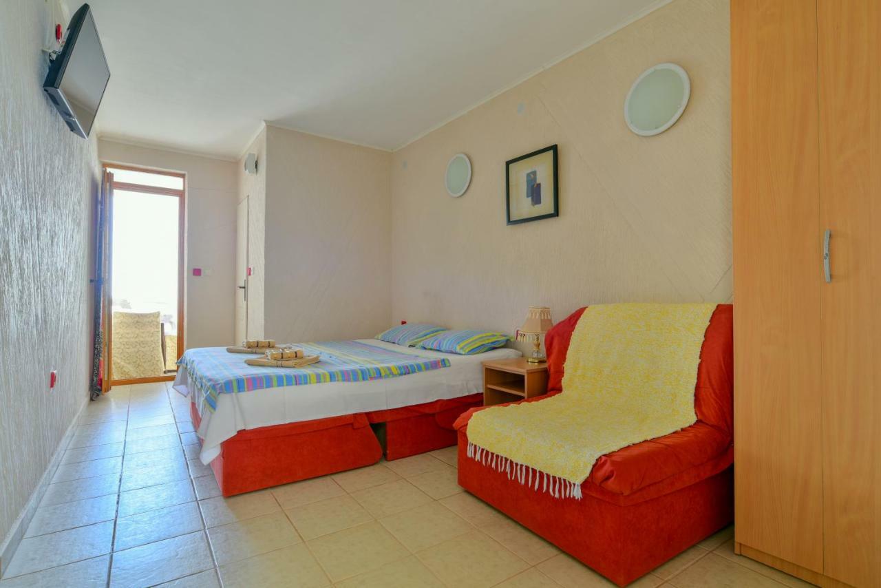 Pataki Guesthouse Petrovac Dış mekan fotoğraf