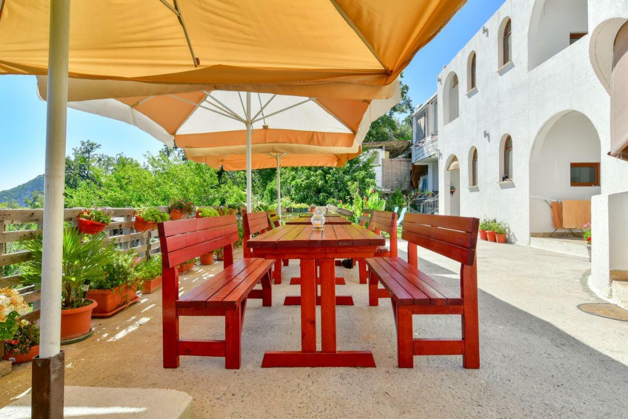 Pataki Guesthouse Petrovac Dış mekan fotoğraf